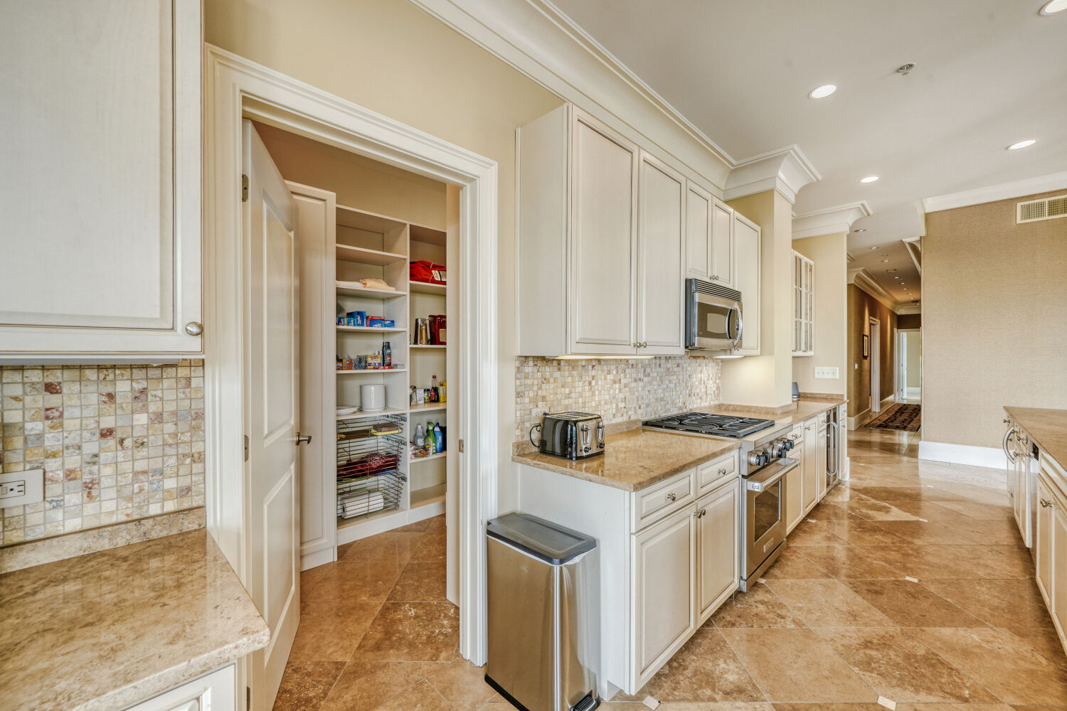 Walk-in pantry approach