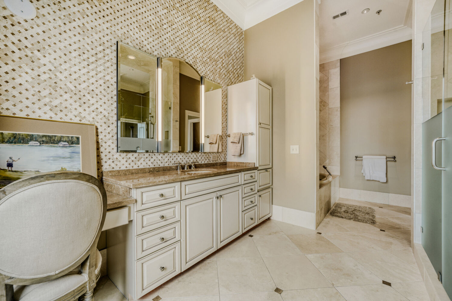 Master bath detail